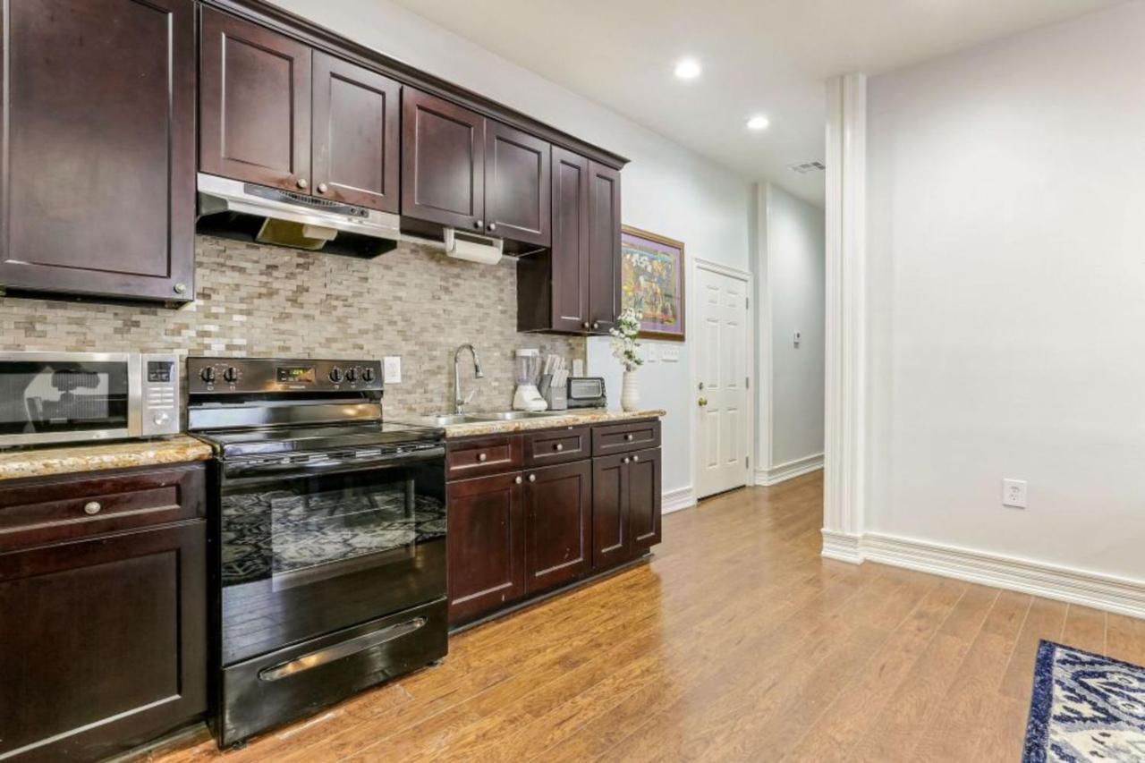 Elegant 4Br Condo In Downtown Nova Orleães Exterior foto